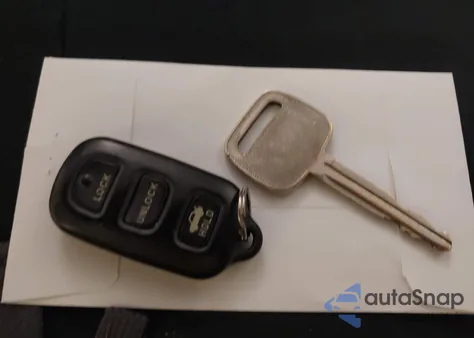 2004 Toyota Camry Le from USA, damaged, VIN 4T1BE32K44U361543